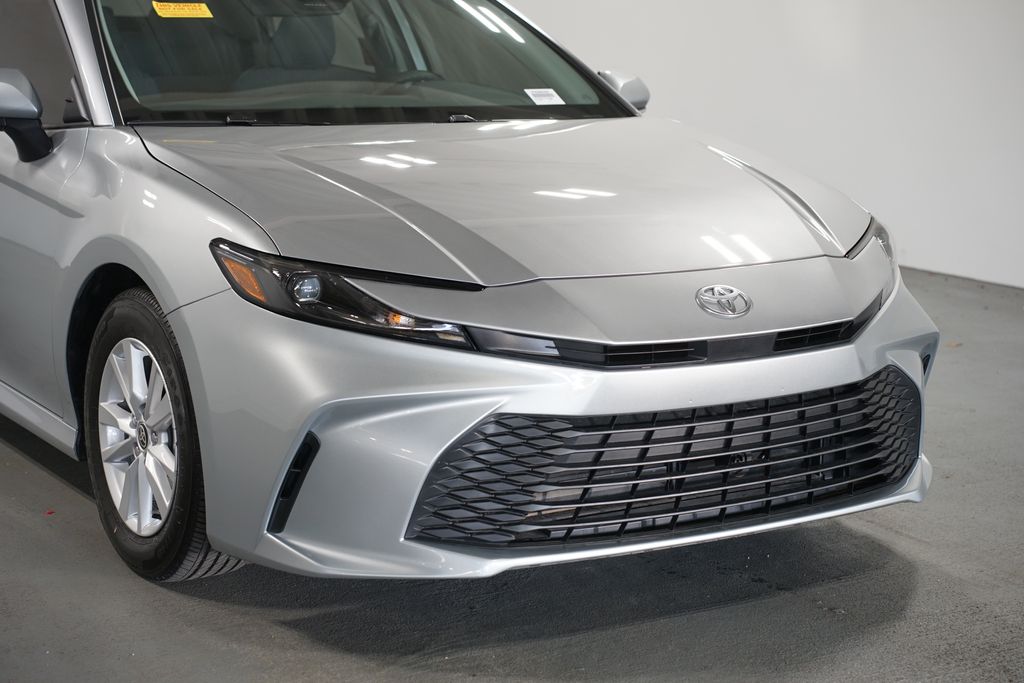 Thumbnail: 2025 Toyota Camry - 4