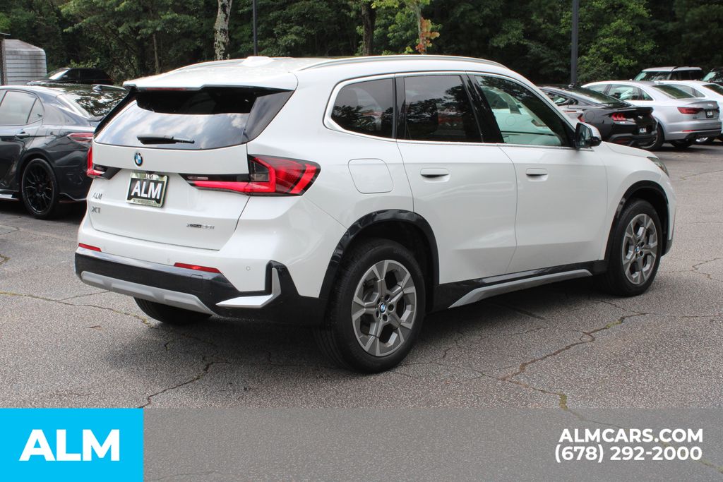 Used 2023 White BMW xDrive28i image 6