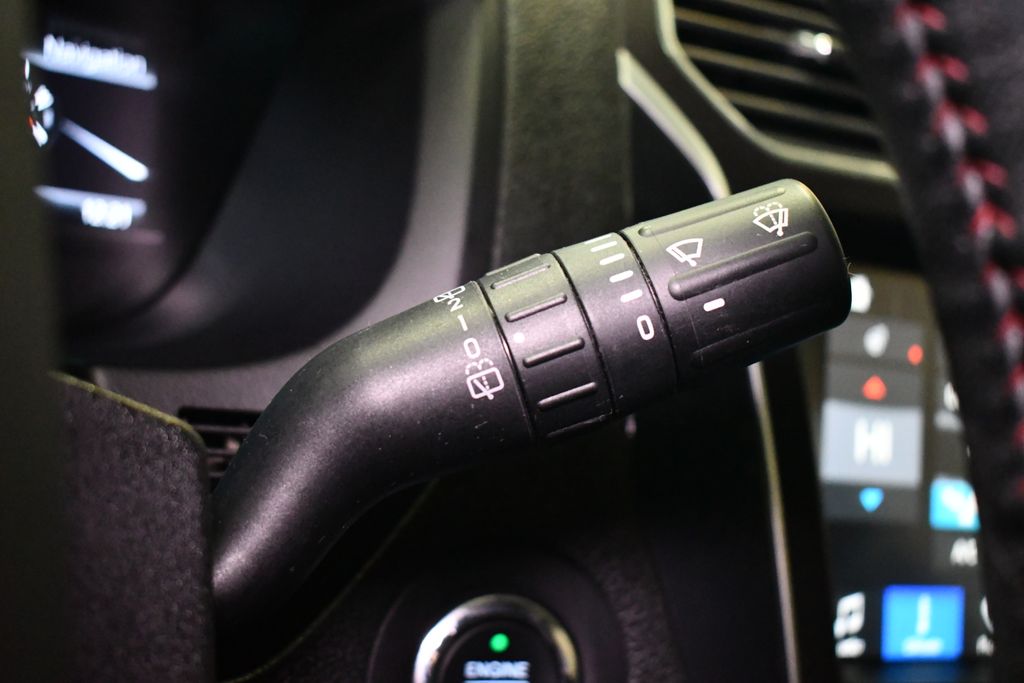 Thumbnail: 2017 Ford Explorer - 25