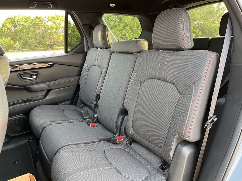 2025 Honda Pilot Sport 13
