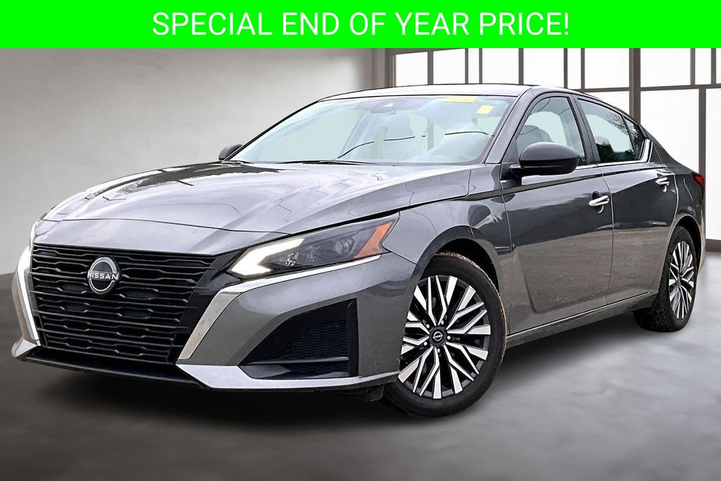 2024 Nissan Altima SV