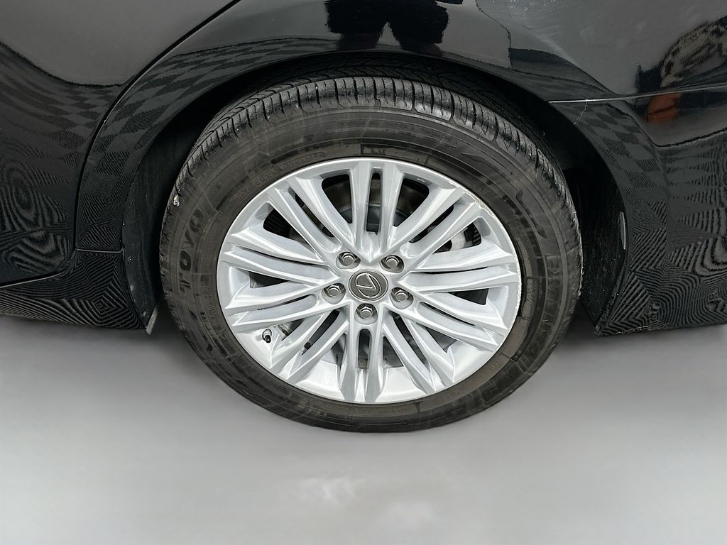 2014 Lexus ES 350 32