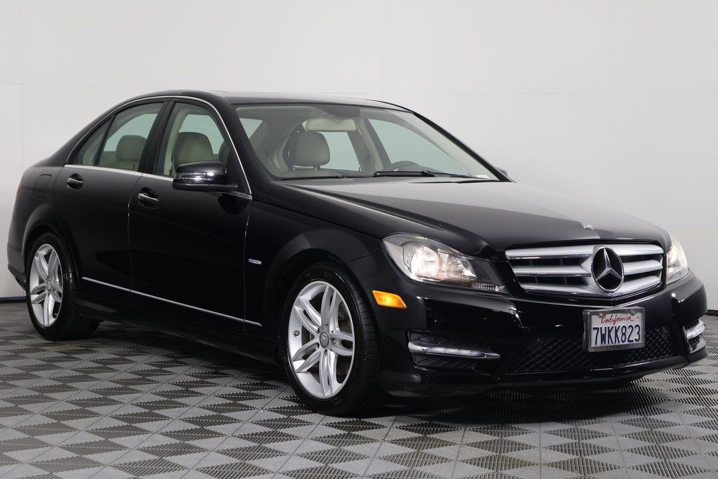 Thumbnail: 2012 Mercedes-Benz C-Class - 3