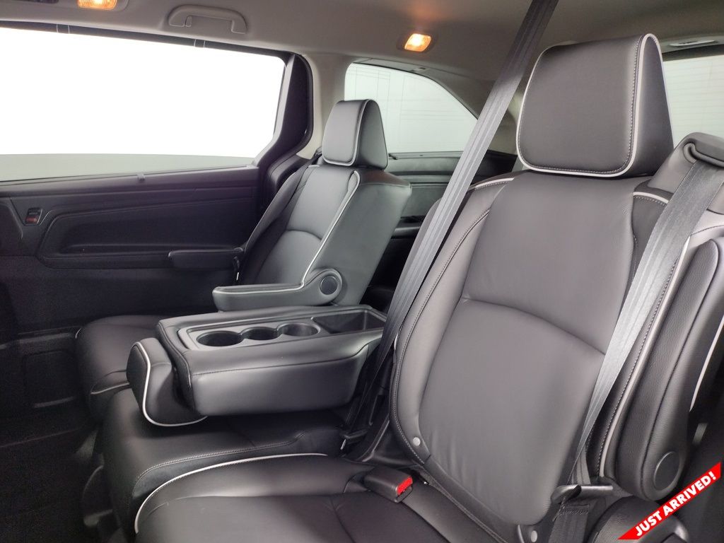 2026 Honda Odyssey Touring - Photo 12