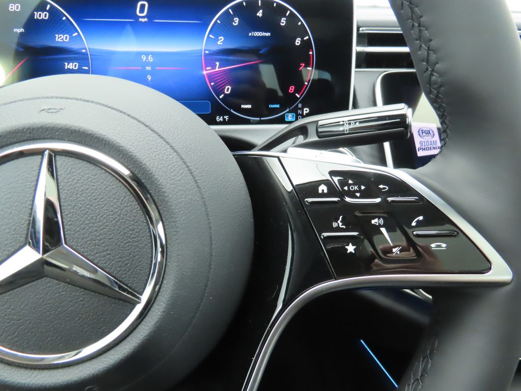 Thumbnail: 2025 Mercedes-Benz E-Class - 12