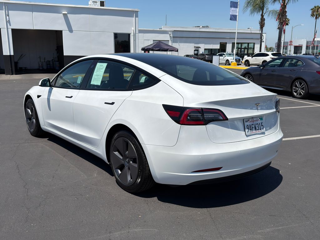 Thumbnail: 2022 Tesla Model 3 - 9