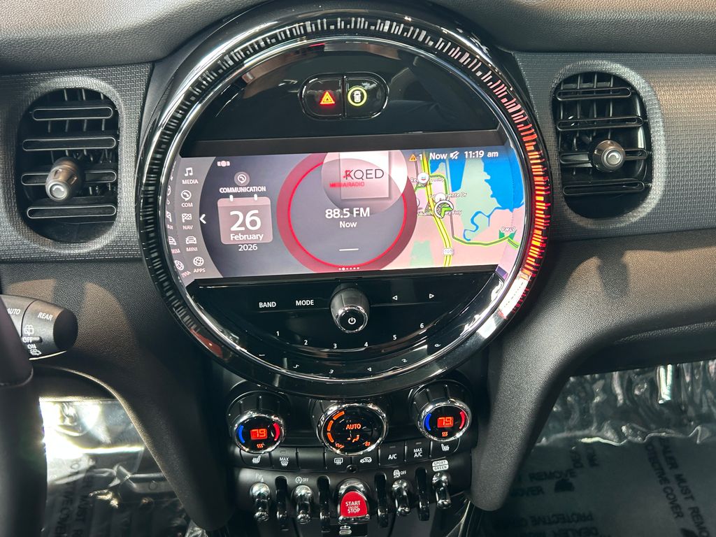 Thumbnail: 2024 MINI Cooper - 24