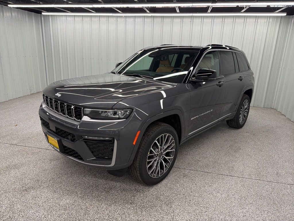 2026 Jeep Grand Cherokee Summit - 2