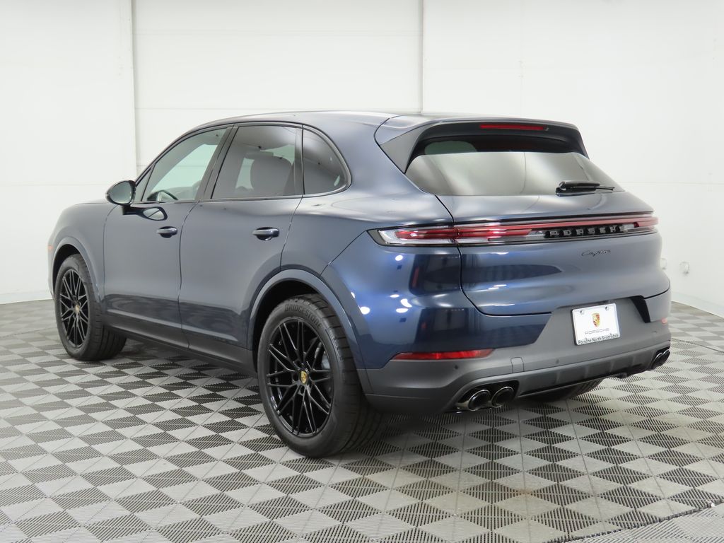 2024 Porsche Cayenne  7