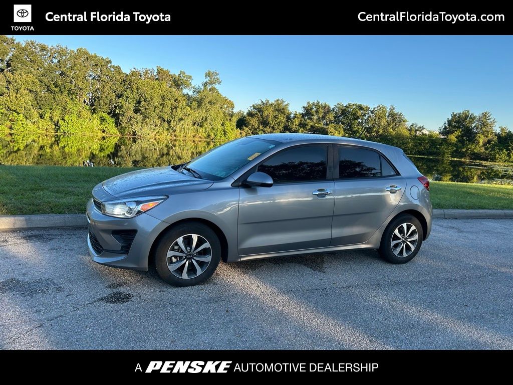 Thumbnail: 2021 Kia Rio - 1