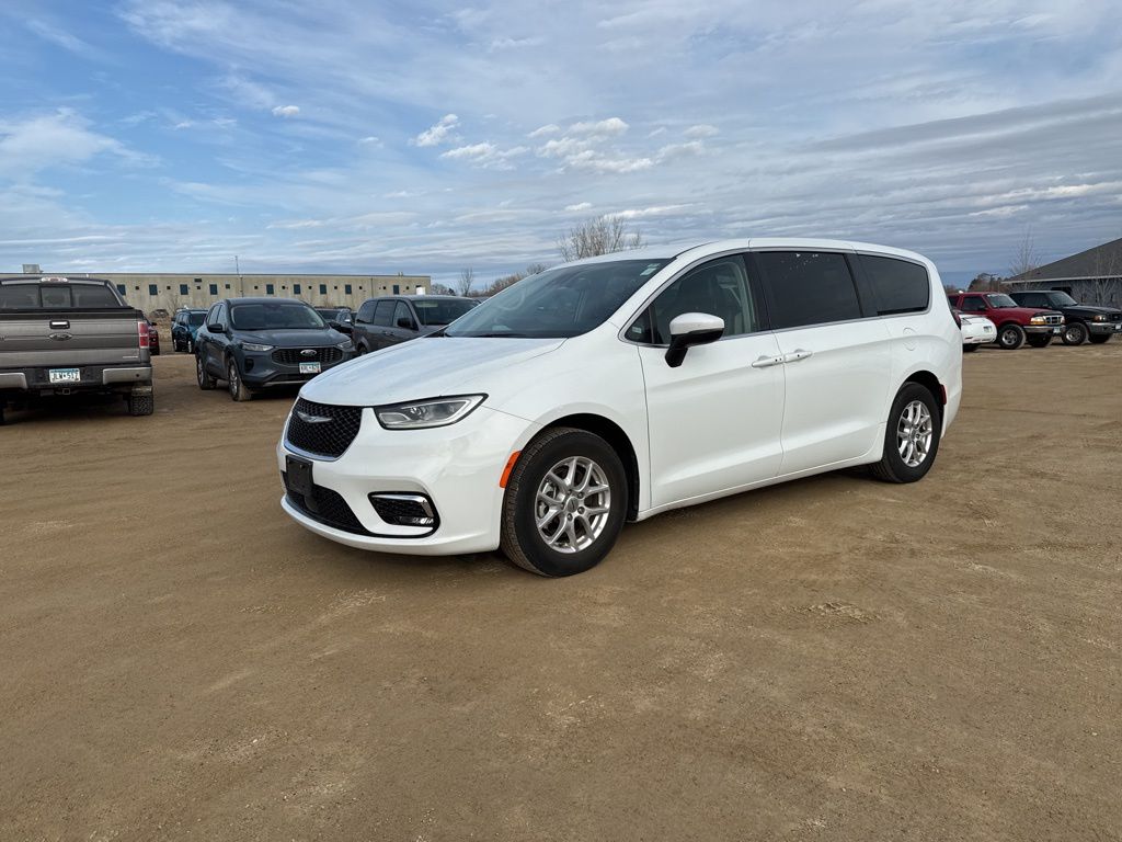 2023 Chrysler Pacifica