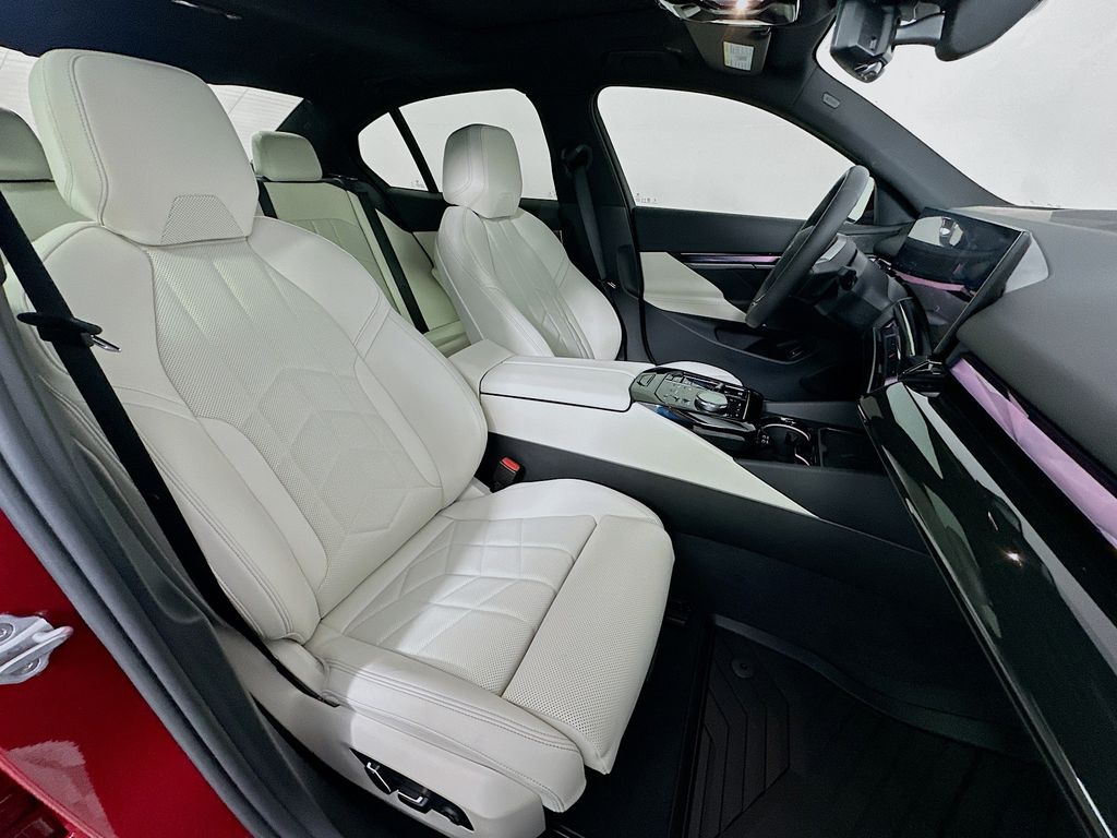 Thumbnail: 2025 BMW i5 - 29