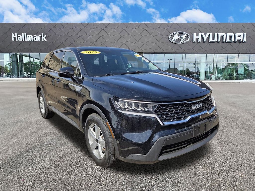 2023 Kia Sorento LX FWD