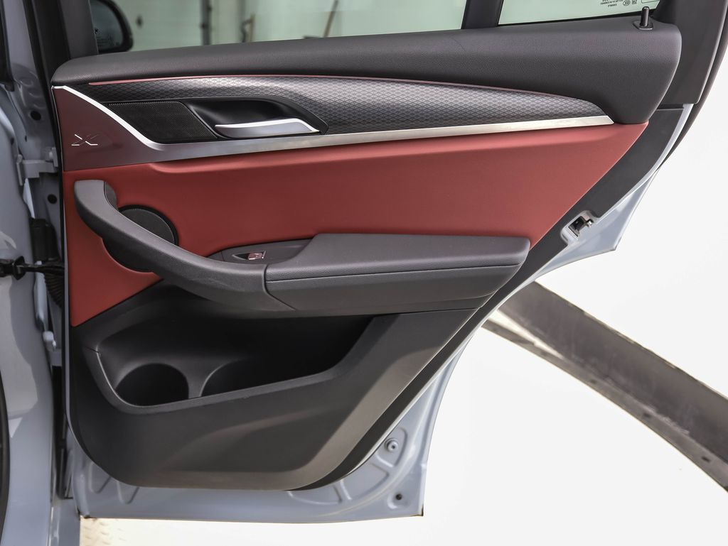 Thumbnail: 2022 BMW X3 - 24