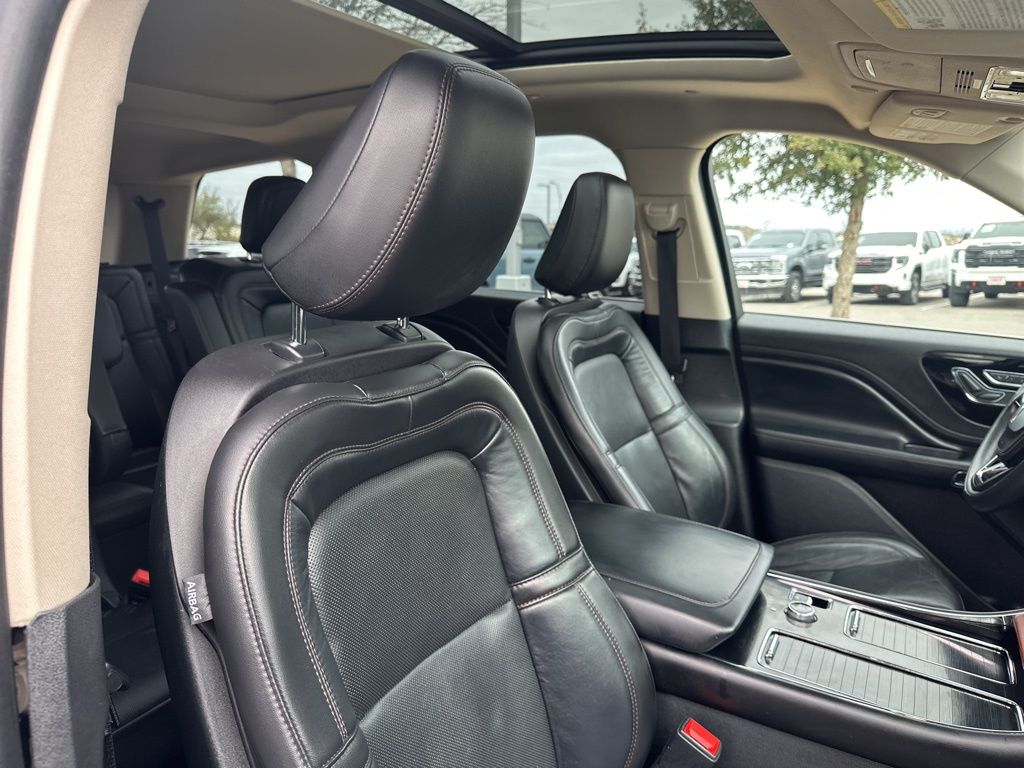 Used Car 2022 Lincoln Aviator  Reserve For Sale Under $40,000 In Austin, Texas