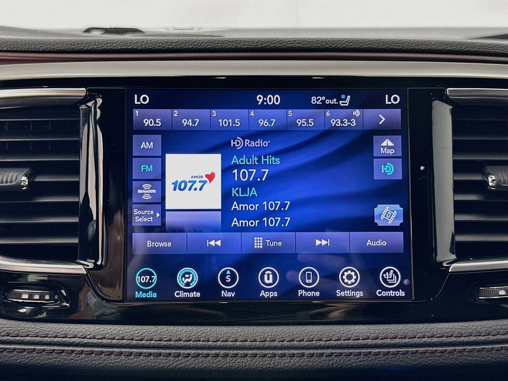 Thumbnail: 2020 Chrysler Pacifica - 15
