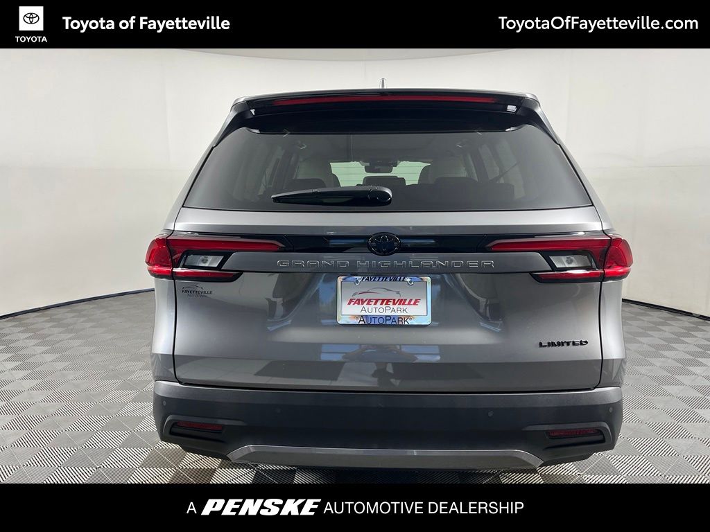 Thumbnail: 2026 Toyota Grand Highlander - 4