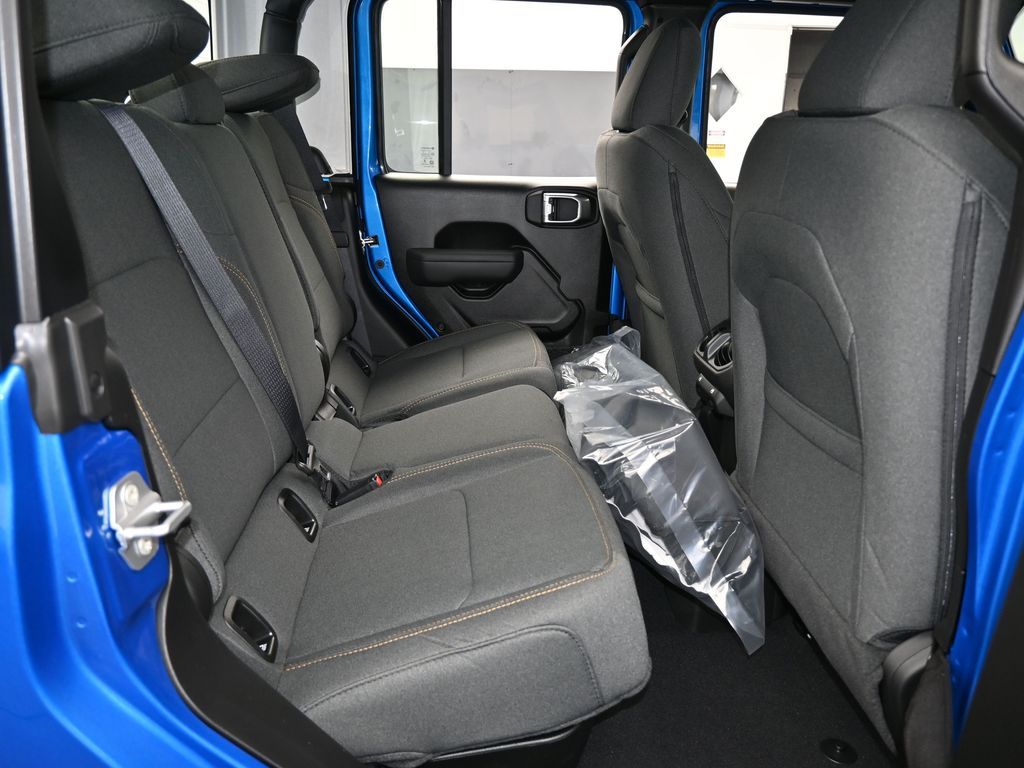 New 2026 hydro blue pearlcoat Jeep Sport image 33