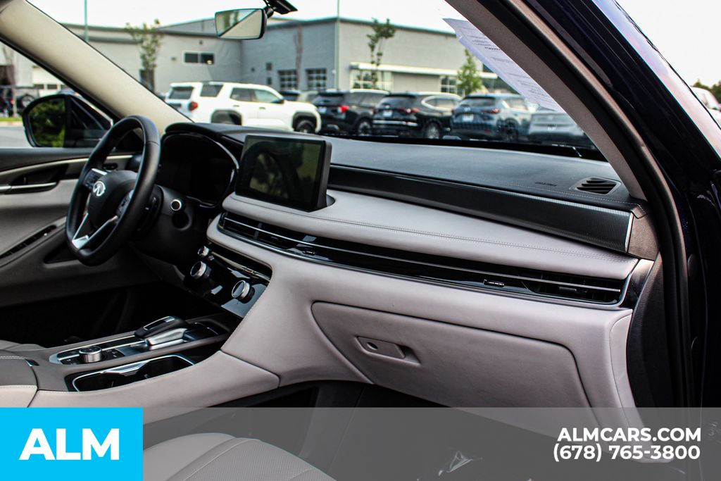 Used 2026 Blue INFINITI PURE image 23