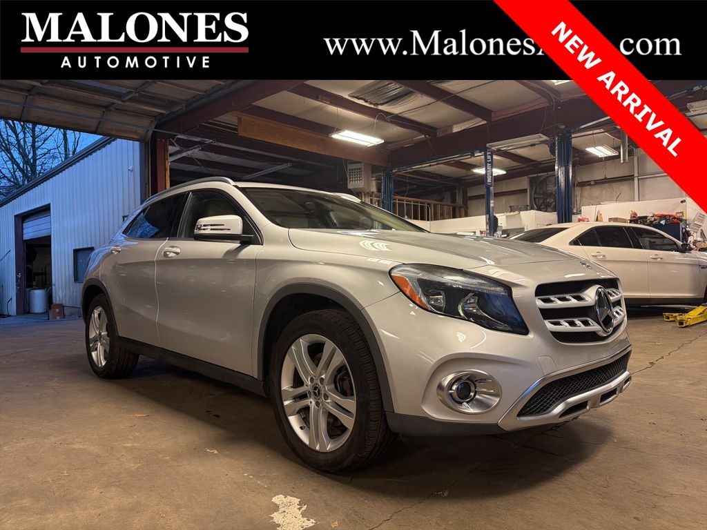 Polar Silver Metallic 2018 Mercedes-Benz GLA 250 FWD SUV / Crossover Front-Wheel Drive 7-Speed Automatic