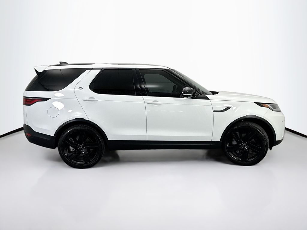Thumbnail: 2025 Land Rover Discovery - 4