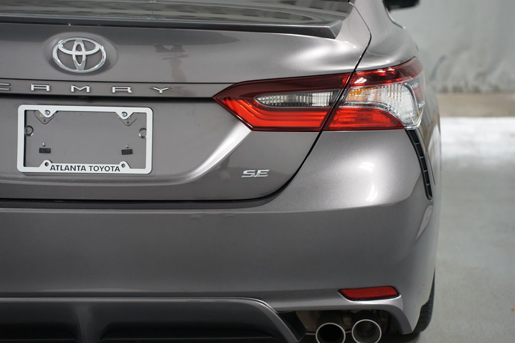 Thumbnail: 2023 Toyota Camry - 10