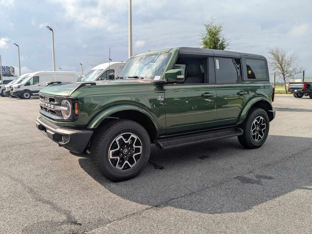 2025 Ford Bronco Outer Banks