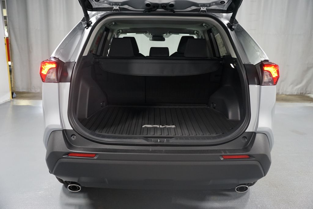 Thumbnail: 2025 Toyota RAV4 - 29