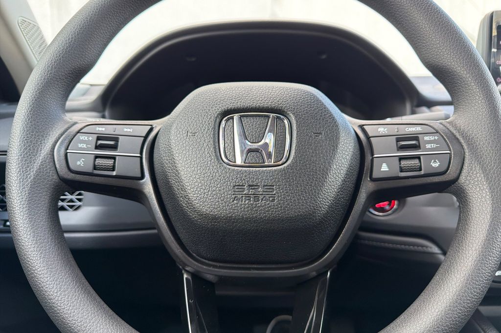 New 2026 Platinum White Pearl Honda SE image 36