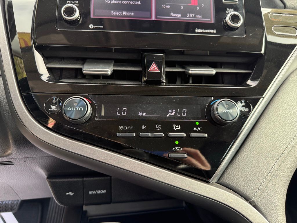 Thumbnail: 2024 Toyota Camry - 18