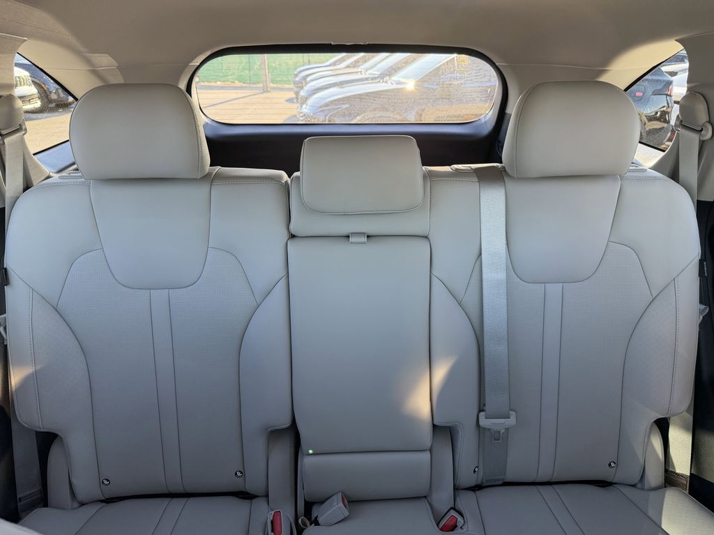 new 2026 Kia Sorento car, priced at $32,231