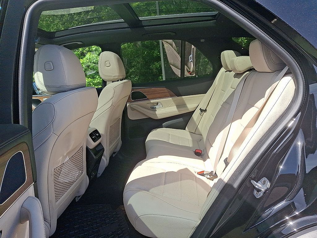 Thumbnail: 2025 Mercedes-Benz GLE - 7