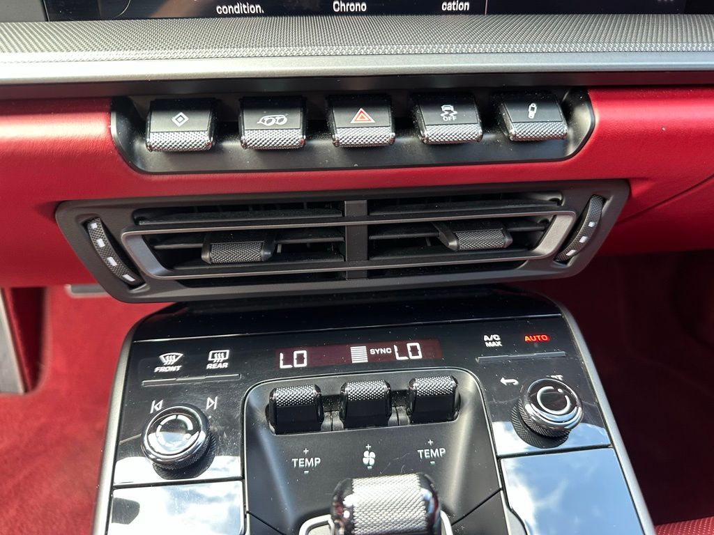 Thumbnail: 2022 Porsche 911 - 27