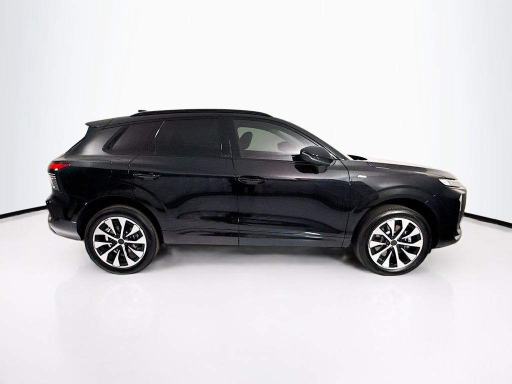 Thumbnail: 2026 Audi Q3 - 4