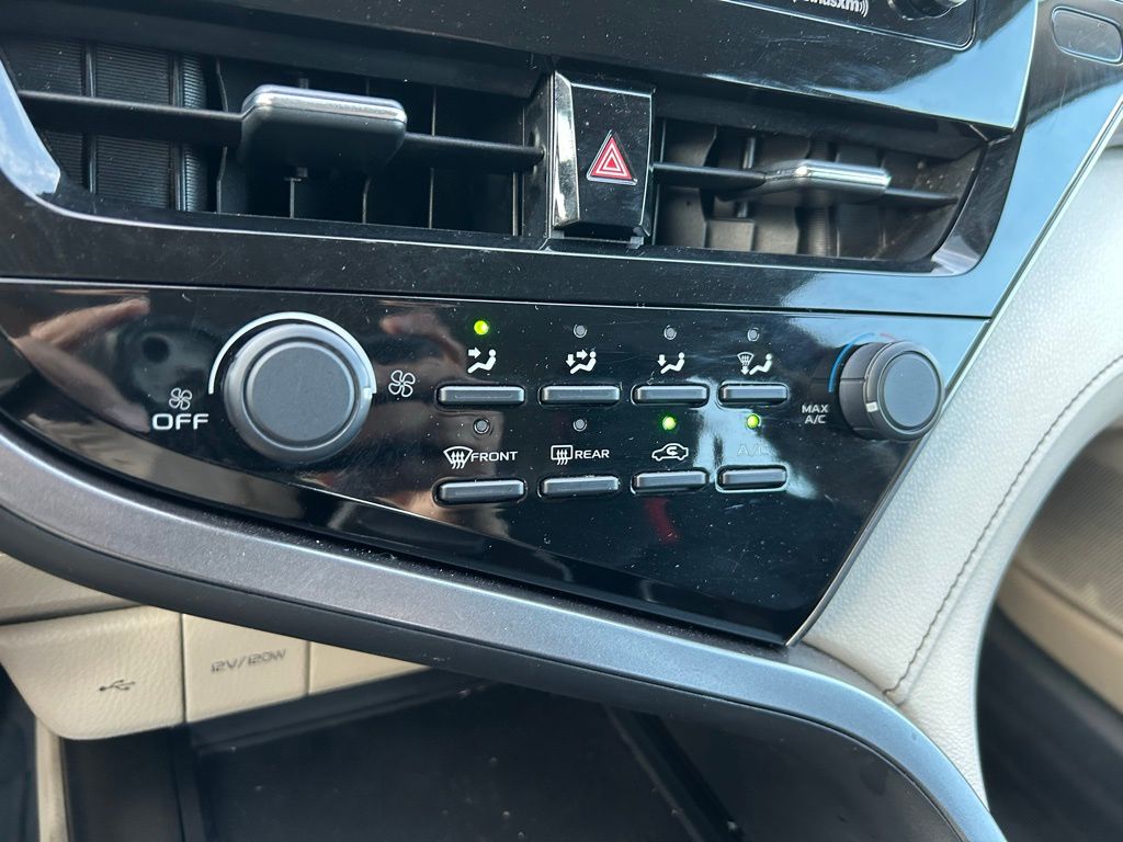 Thumbnail: 2021 Toyota Camry - 26