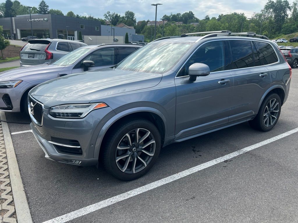 Used 2017 Gray Volvo T6 Momentum image 5