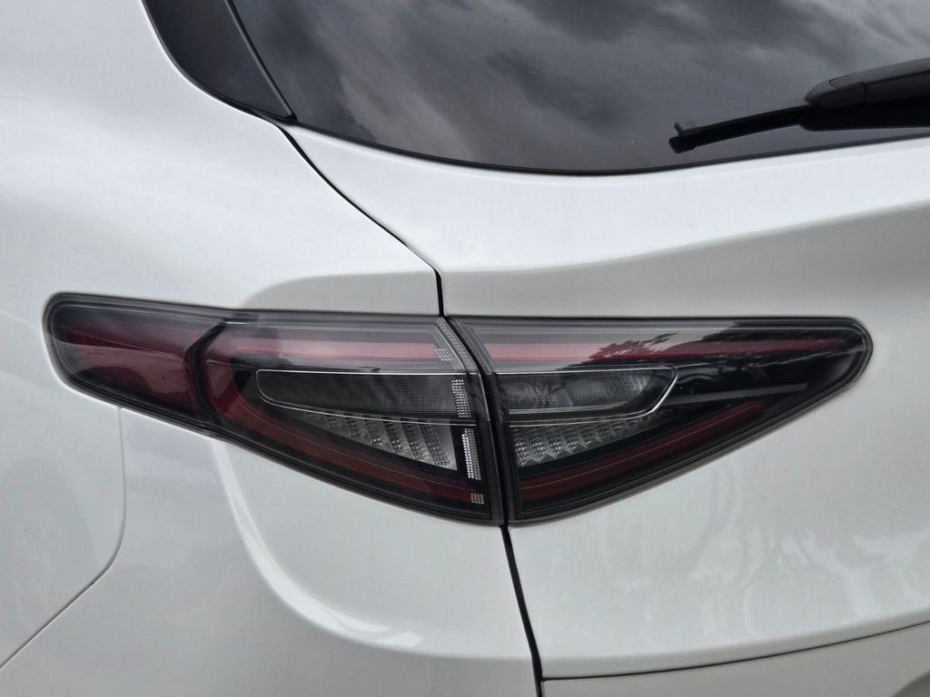 2024 Alfa Romeo Stelvio - $25,487