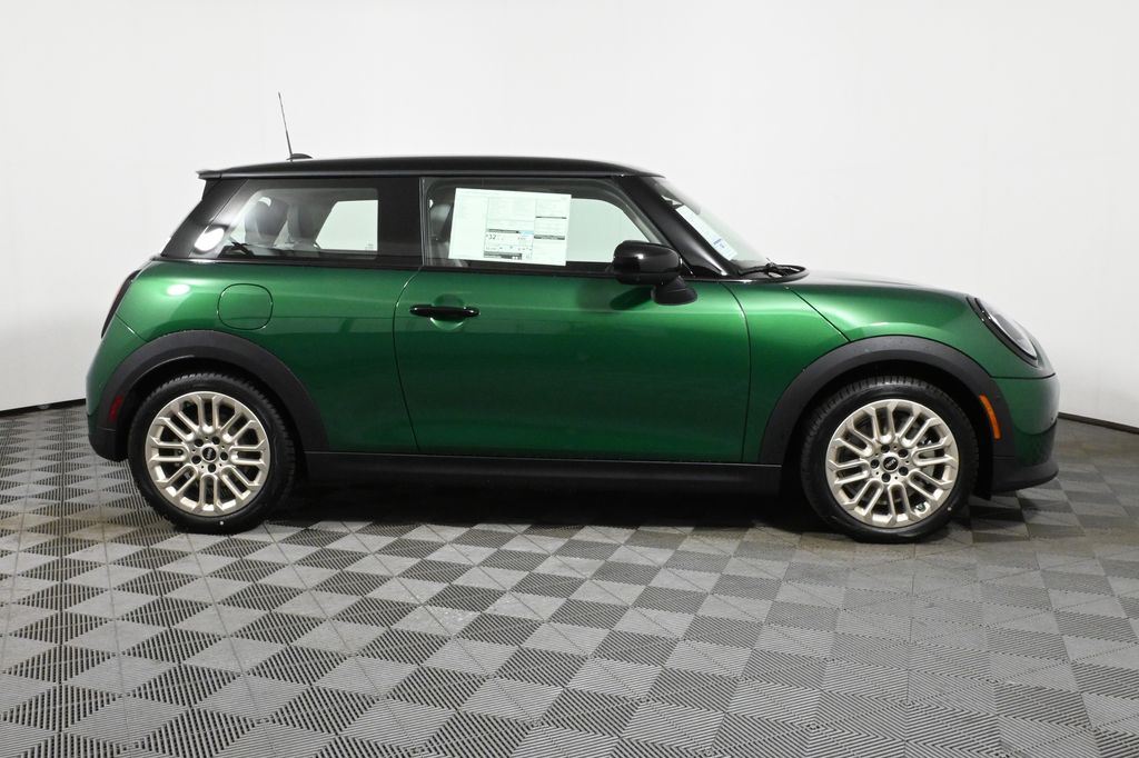 2025 MINI Cooper S 8