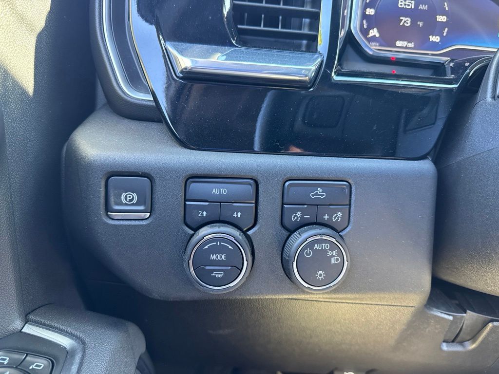 Used 2025 Gray Chevrolet LT image 9