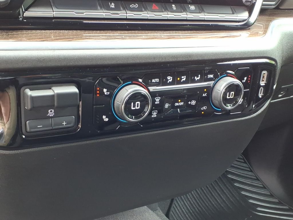 ChevroletSilverado 2500HD7