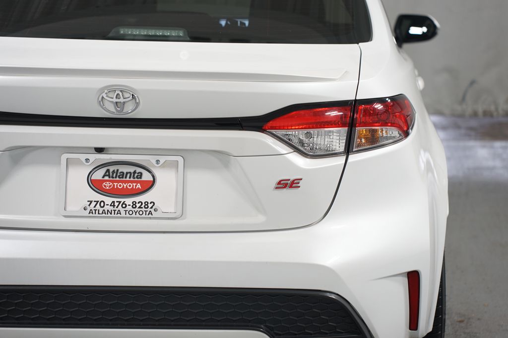 Thumbnail: 2022 Toyota Corolla - 10