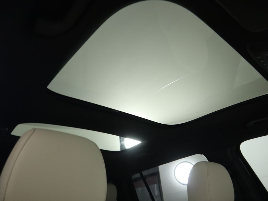 Thumbnail: 2026 Mercedes-Benz GLB - 19