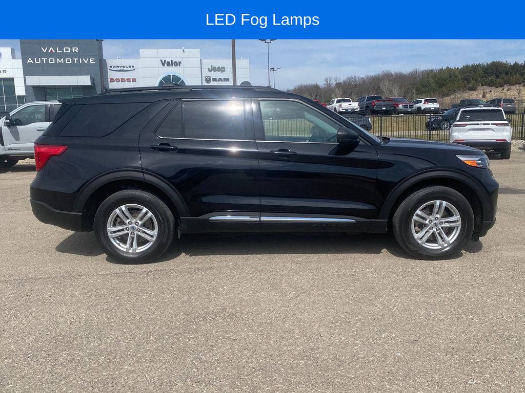View vehicle photo 7