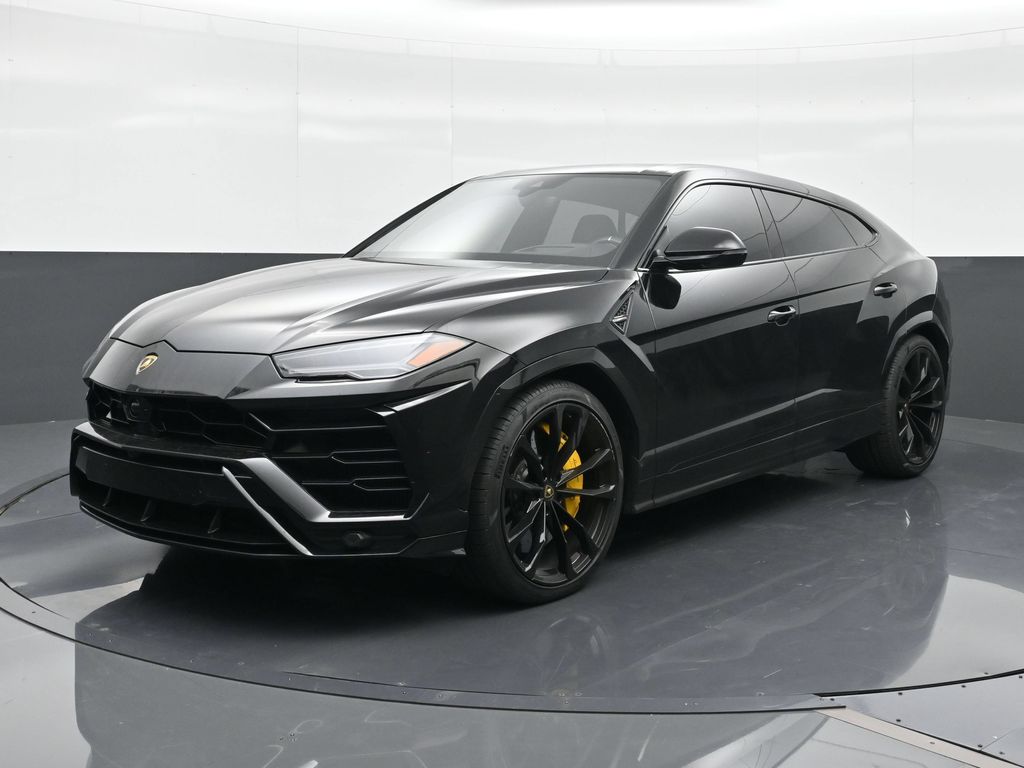 2022 Lamborghini Urus AWD