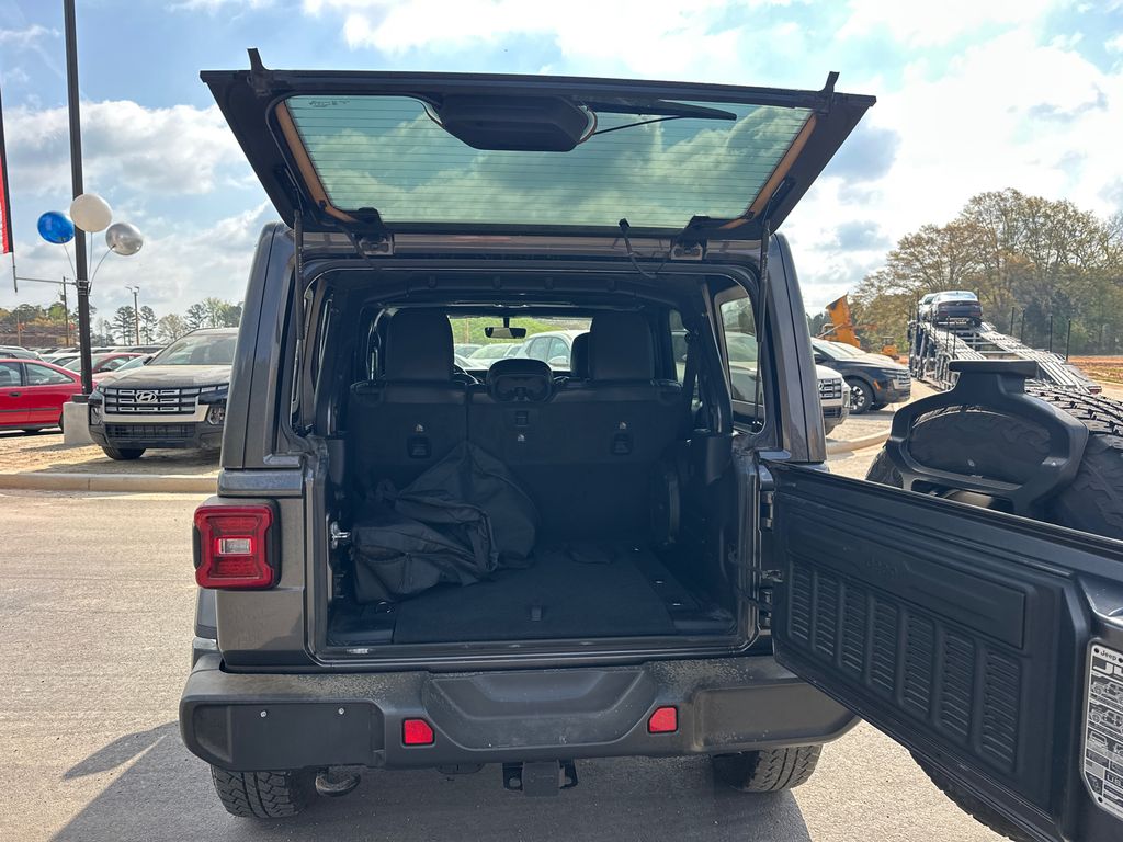 Used 2022 Gray Jeep Unlimited Sahara Altitude image 18