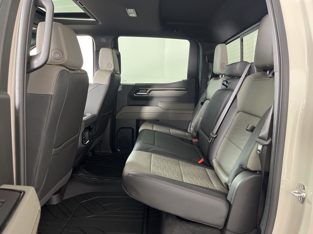 Thumbnail: 2026 Chevrolet Silverado 1500 - 23