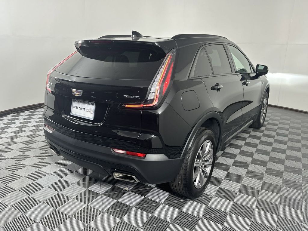 2021 Cadillac XT4 Sport 7