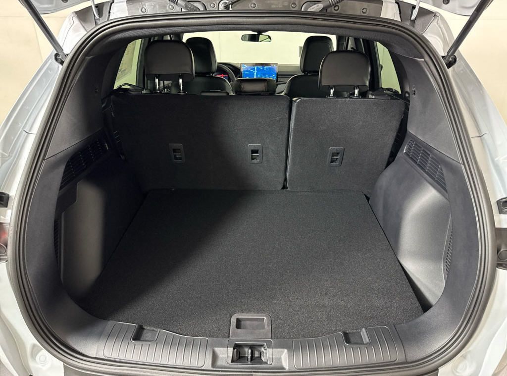 2025 Ford Escape ST-Line photo 15