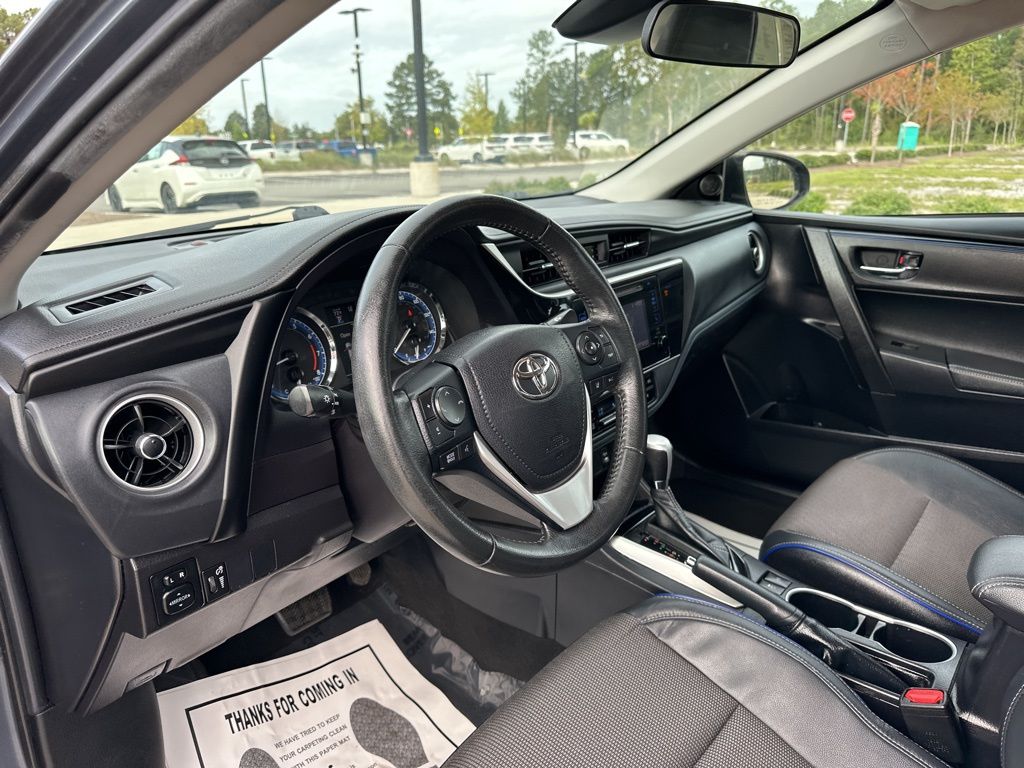 2019 Toyota Corolla SE 16