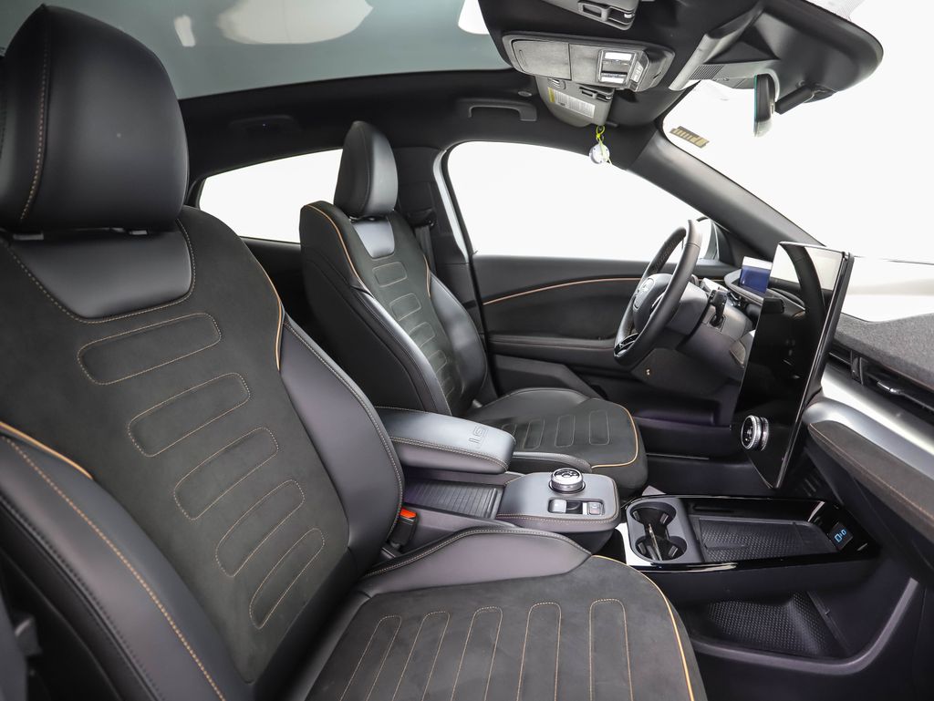 Thumbnail: 2022 Ford Mustang Mach-E - 29